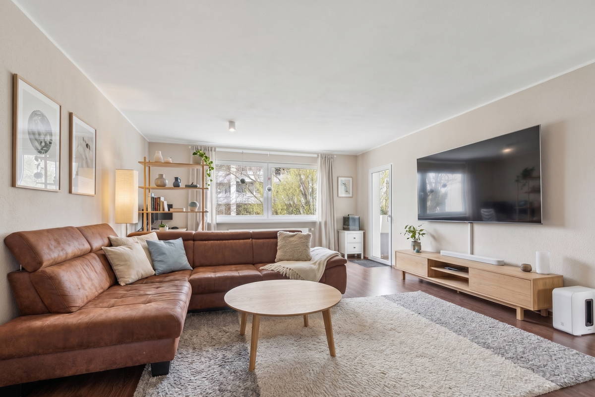 Wohnung in Oberkassel, Bonn – Modernisiert und gepflegt – 4-Zimmer-Eigentumswohnung in Oberkassel