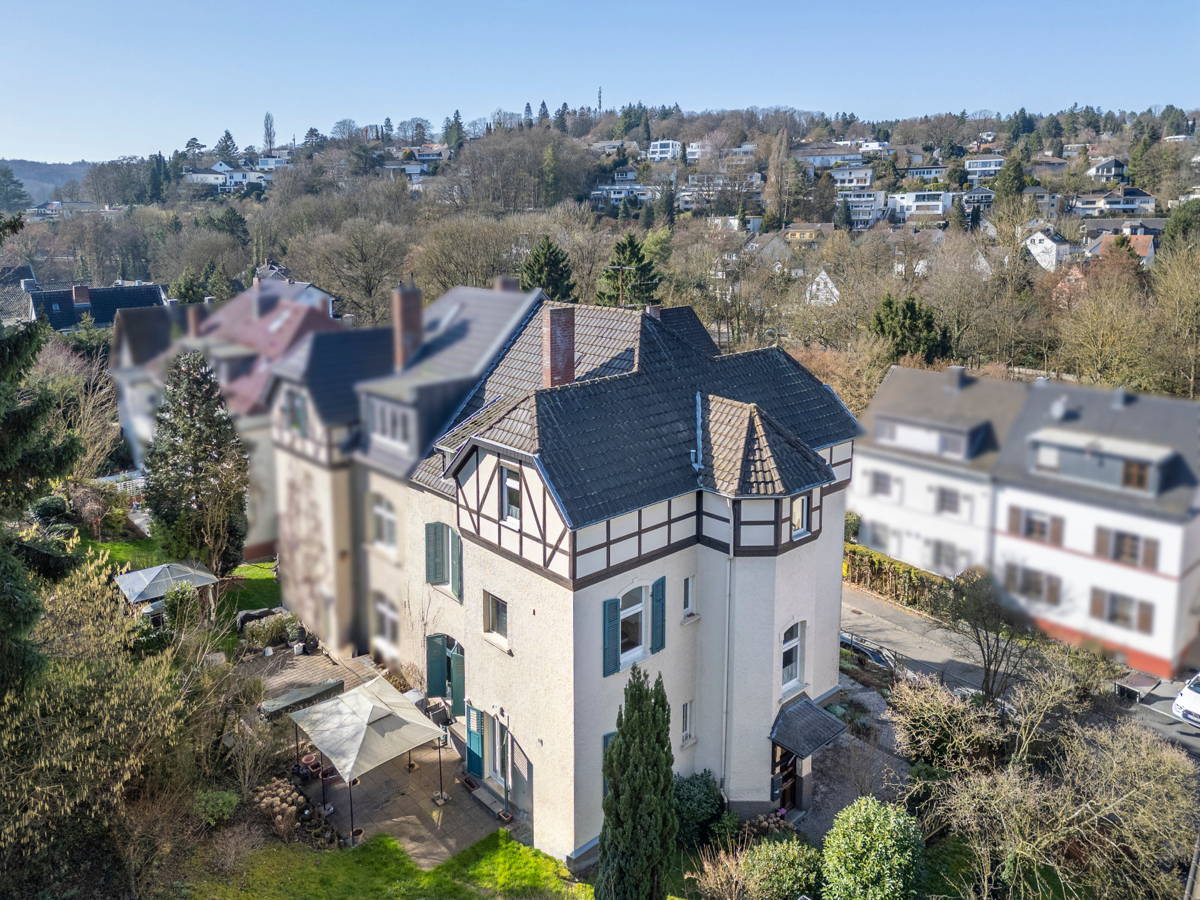 Haus in Alt-Godesberg, Bonn – Gründerzeit-Doppelhaushälfte mit zwei Wohneinheiten in ruhiger Lage von Alt-Godesberg